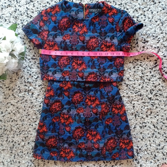 TOPSHOP petite - color floral short sleeve dress - Picture 6 of 10